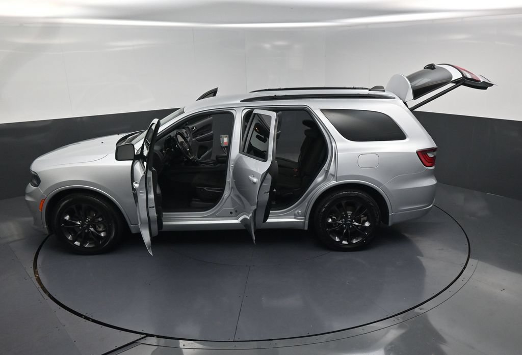 Used 2025 Dodge Durango GT w/ Blacktop Package RWD image 16