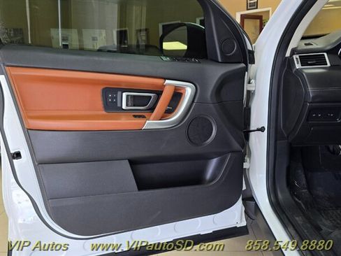 Used 2017 Land Rover Discovery Sport HSE Luxury AWD/4WD image 7