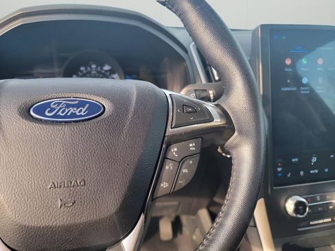 Used 2024 Ford Edge SEL AWD/4WD image 17