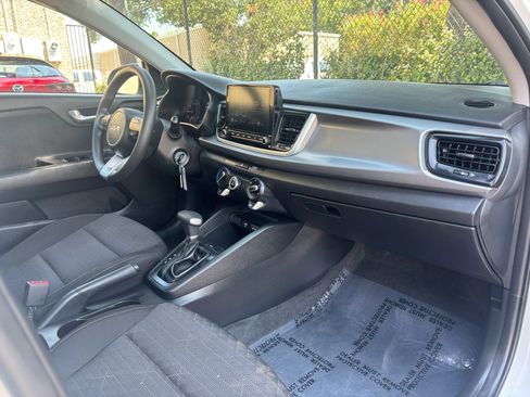 Used 2023 Kia Rio LX image 13
