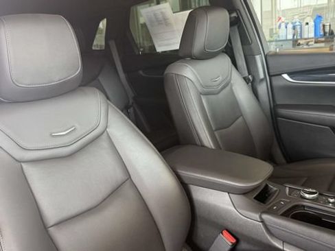 Certified 2024 Cadillac XT5 Premium Luxury AWD/4WD image 54