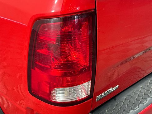 Used 2019 RAM 1500 Express AWD/4WD image 33