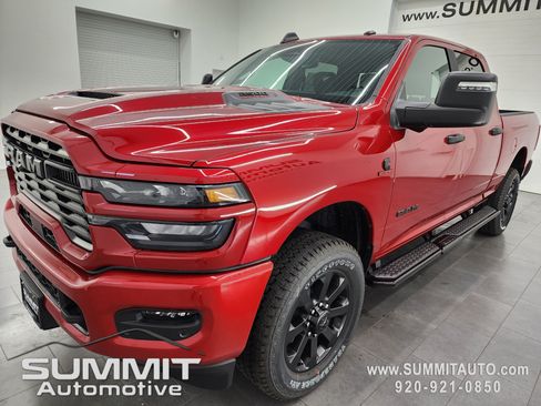New 2026 RAM 2500 Big Horn AWD/4WD image 7