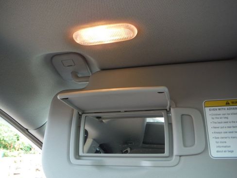 Used 2021 Nissan Rogue SL AWD/4WD image 29