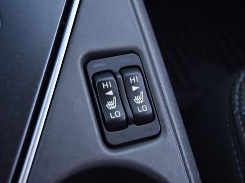 Used 2024 Subaru Crosstrek 2.0i Premium image 15