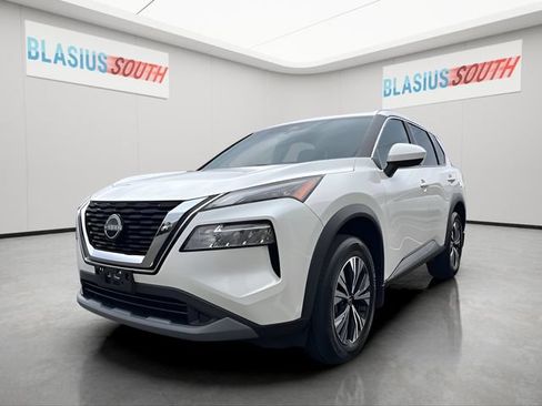 Used 2023 Nissan Rogue SV w/ SV Premium B Package AWD/4WD image 7