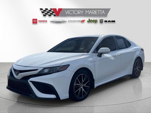 Certified 2023 Toyota Camry SE w/ Cold Weather Package AWD/4WD image 1