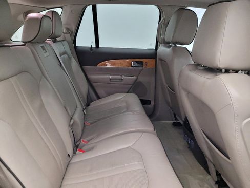 Used 2013 Lincoln MKX FWD image 19