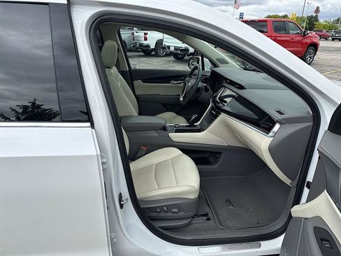 Certified 2023 Cadillac XT6 Premium Luxury AWD/4WD image 56