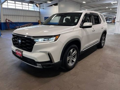 Used 2023 Honda Pilot EX-L image 7