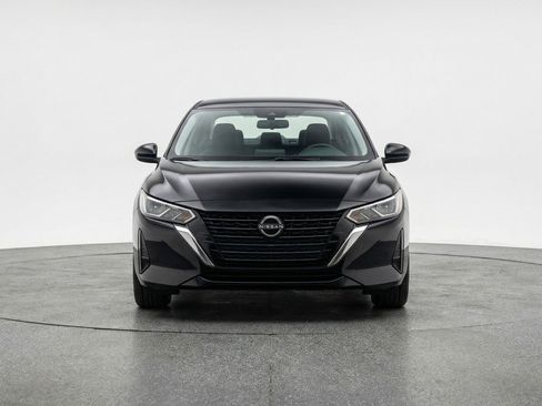 Used 2025 Nissan Sentra SV FWD image 2
