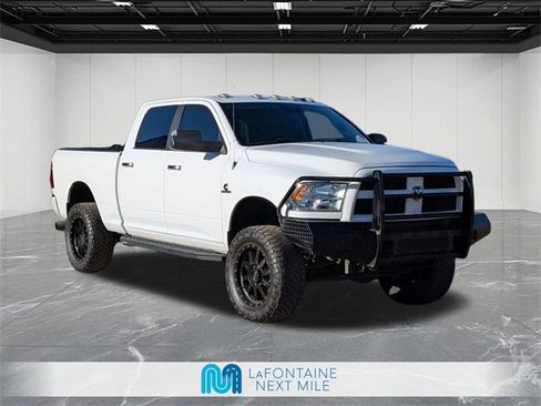 Used 2018 RAM 2500 SLT image 7