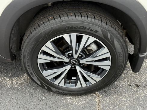 Certified 2023 Nissan Rogue SV w/ SV Premium B Package image 23