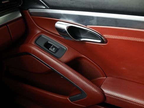 Used 2015 Porsche 911 Targa 4S image 41