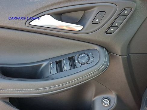 Used 2024 Buick Encore GX Avenir w/ Avenir Technology Package FWD image 15
