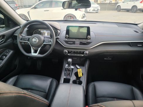 Used 2020 Nissan Altima 2.5 SR w/ Premium Package image 26