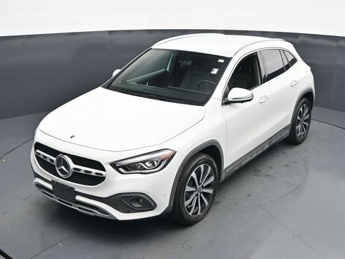 Used 2021 Mercedes-Benz GLA 250 4MATIC image 12