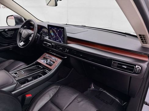 Used 2022 Lincoln Aviator Reserve w/ Elements Package Plus image 31