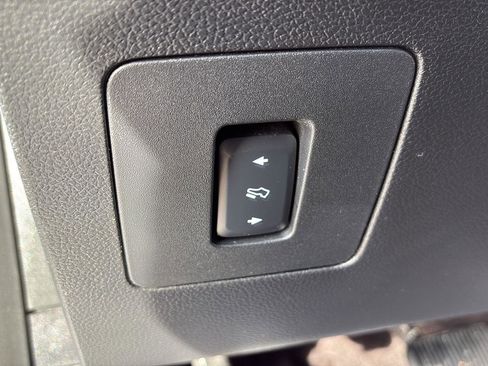 Used 2016 Ford F150 Lariat w/ Equipment Group 502A Luxury image 13