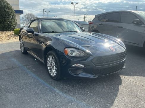 Used 2018 FIAT 124 Spider Classica image 5