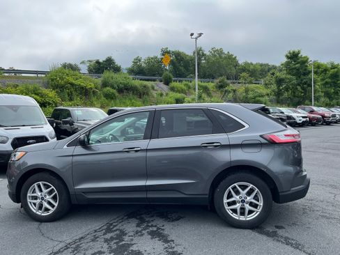 Certified 2022 Ford Edge SEL w/ Convenience Package AWD/4WD image 7
