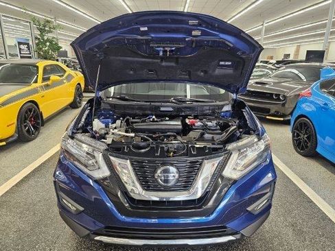 Used 2018 Nissan Rogue SL AWD/4WD image 38