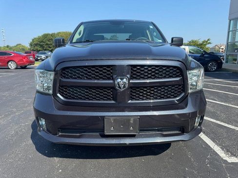 Used 2019 RAM 1500 Express w/ Express Value Package AWD/4WD image 9