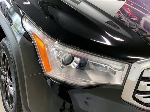 Used 2019 GMC Acadia SLT image 28