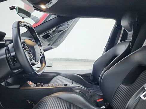 Used 2019 Ford GT image 18