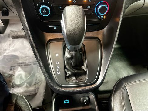 Used 2023 Ford Transit Connect XL image 16