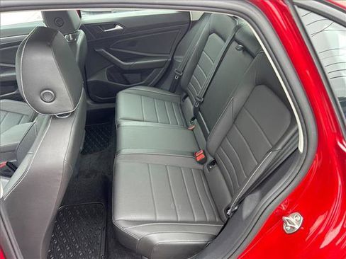 Certified 2023 Volkswagen Jetta SE w/ Panoramic Sunroof Package FWD image 11
