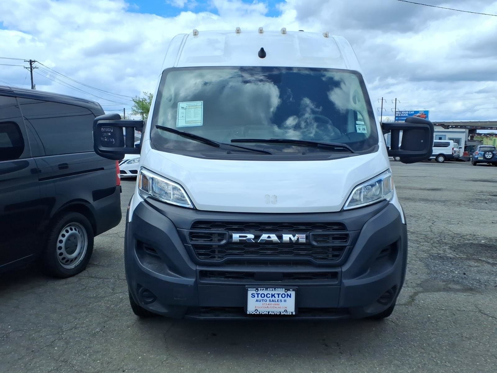 Used 2023 RAM ProMaster 2500 FWD image 2