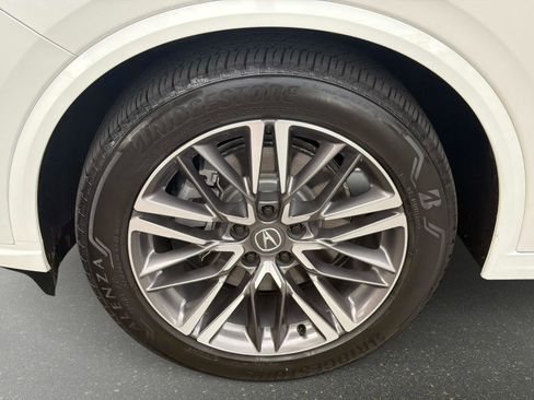 Used 2025 Acura MDX w/ Advance Package AWD/4WD image 11