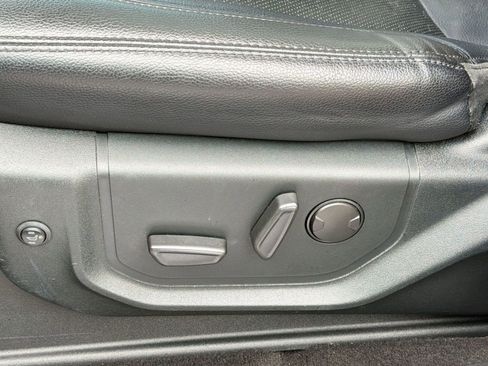 Used 2020 Ford Expedition XLT w/ Equipment Group 201A RWD image 14