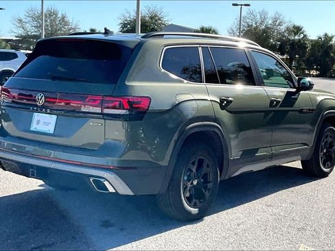 New 2026 Volkswagen Atlas Peak Edition image 5