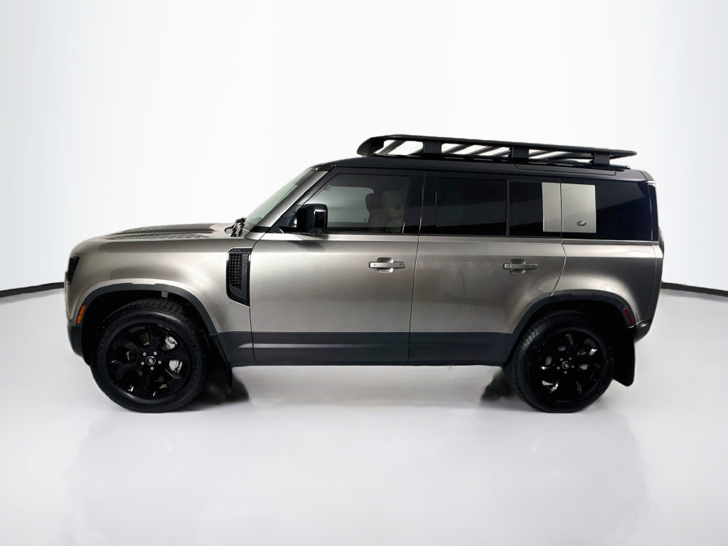 Used 2024 Land Rover Defender 110 S AWD/4WD image 8