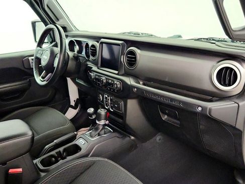 Used 2021 Jeep Wrangler Unlimited Sport AWD/4WD image 25