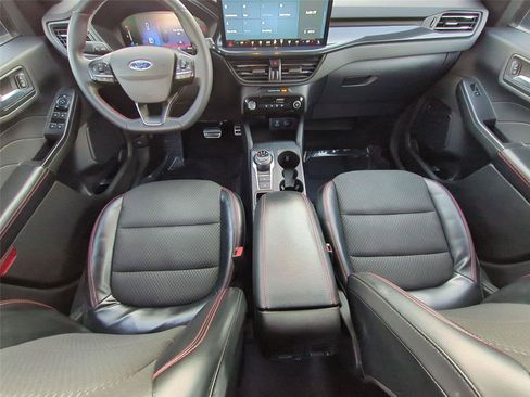 Used 2023 Ford Escape ST-Line w/ Tech Pack #1 AWD/4WD image 17