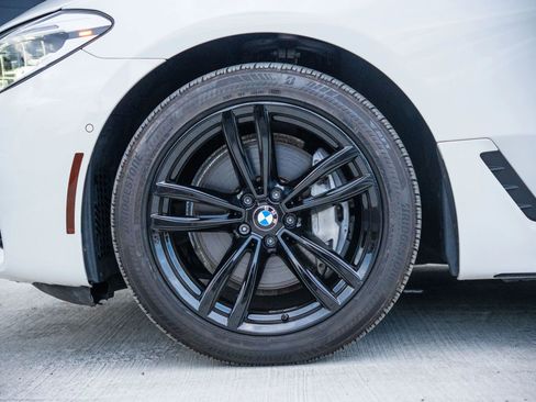 Used 2018 BMW 640i Gran Turismo xDrive w/ M Sport Package image 31