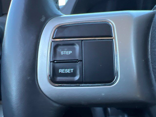 Used 2015 Jeep Compass High Altitude AWD/4WD image 21