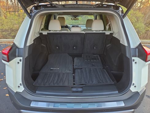 Certified 2023 Nissan Rogue SL image 10