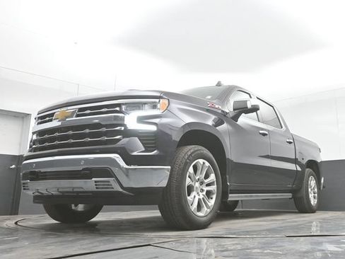 Used 2022 Chevrolet Silverado 1500 LTZ AWD/4WD image 30
