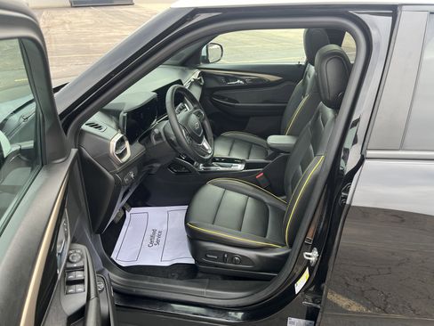 Used 2024 Chevrolet TrailBlazer ACTIV w/ Convenience Package image 9