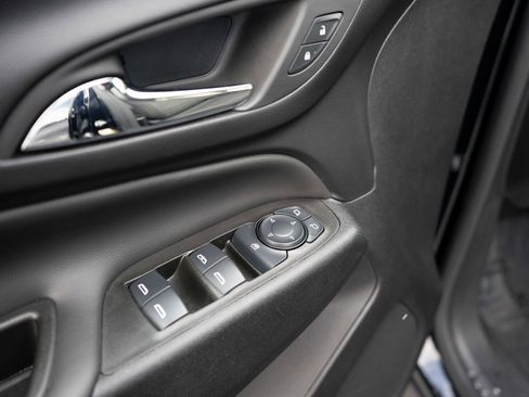 Used 2024 Chevrolet Equinox LT image 15