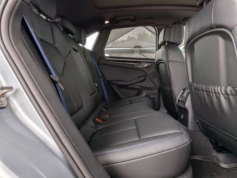New 2025 Porsche Macan S image 24