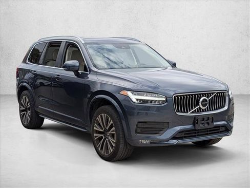 Used 2022 Volvo XC90 T6 Momentum w/ Climate Package image 3
