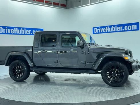 Used 2021 Jeep Gladiator Overland AWD/4WD image 3
