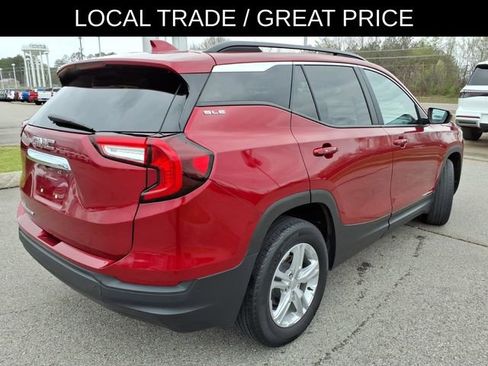 Used 2022 GMC Terrain SLE w/ Driver Convenience Package image 15