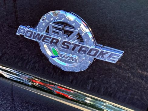 Used 2016 Ford F350 XLT w/ XLT Premium Package image 9