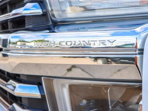 Used 2020 Chevrolet Silverado 2500 High Country w/ Z71 Off-Road Package AWD/4WD image 5